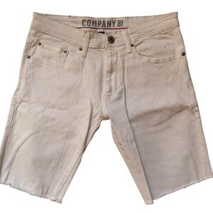 Company 81 
98% heavy cotton yacht stile white shorts size 30
